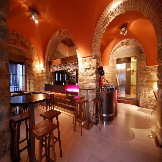 Usias Hotel