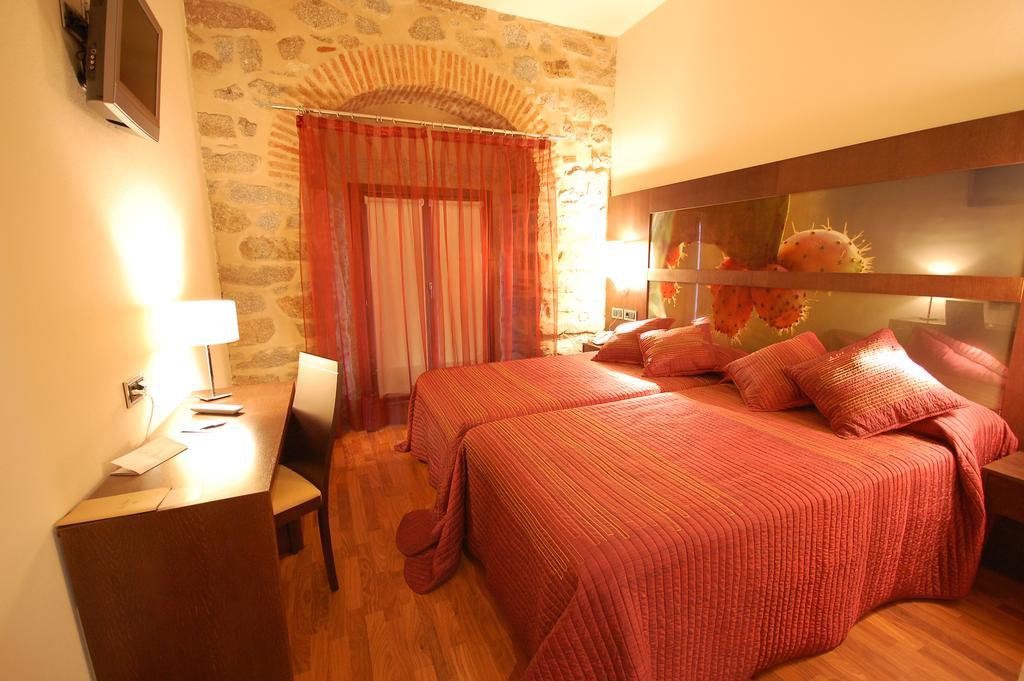 Usias Hotel Dos Torres
