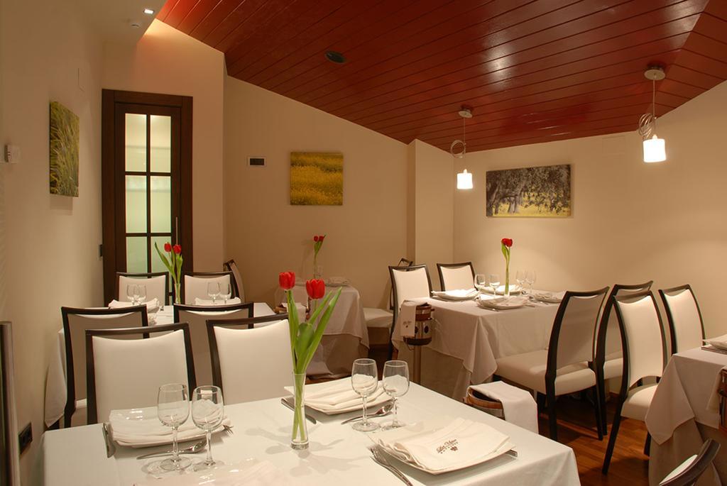 Usias Hotel Dos Torres